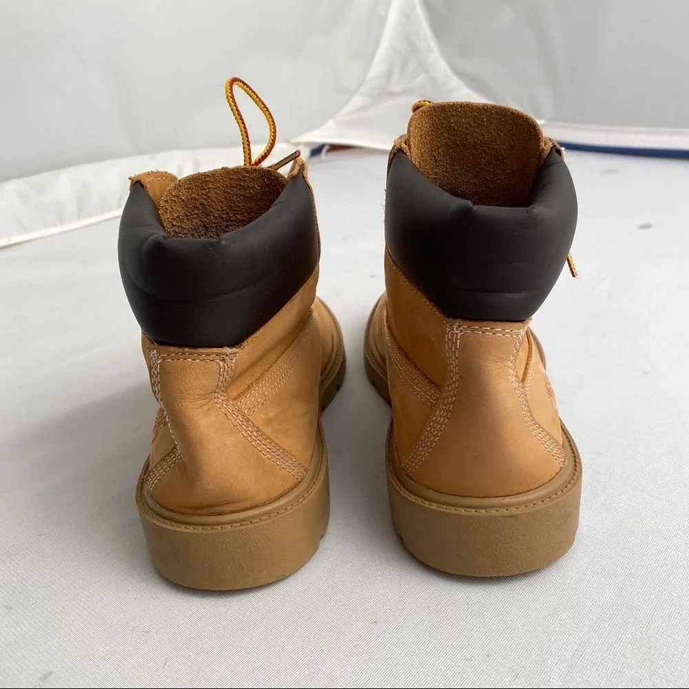 Timberland classic wheat nubuck waterproof boot 3.5Y